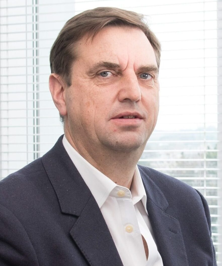 Ceri Davies