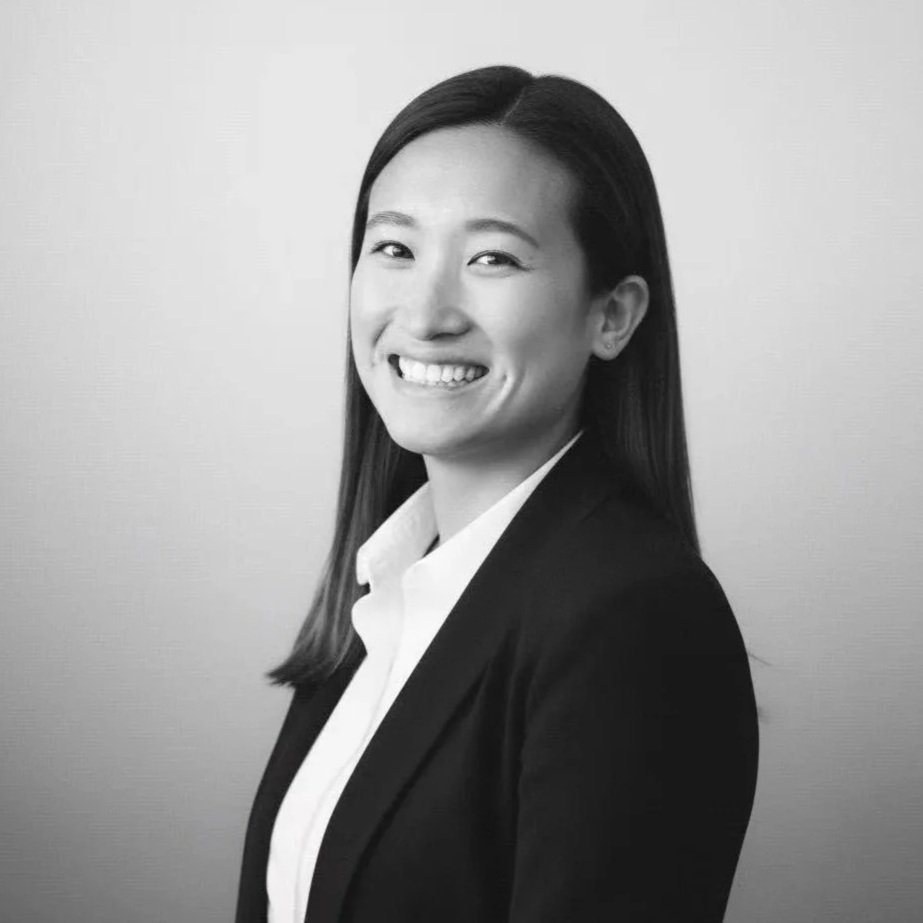 Elaine Mo