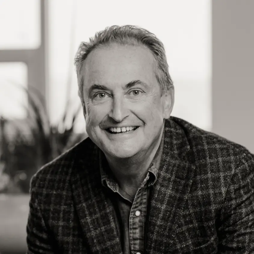 Ian W. Ratcliffe