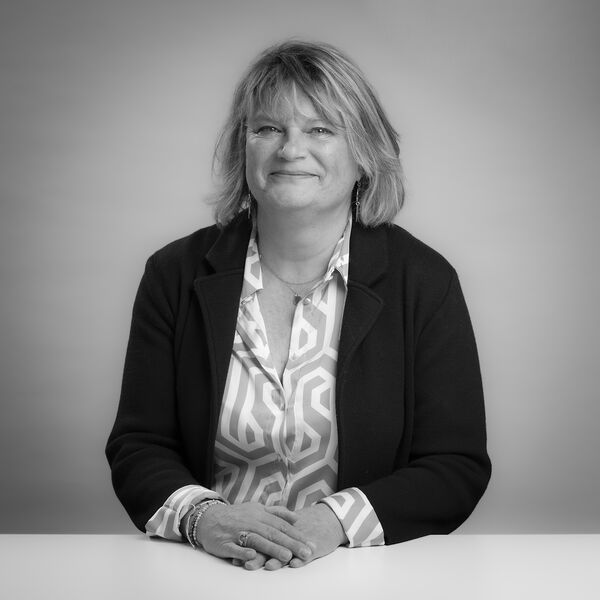 Corinne Simon