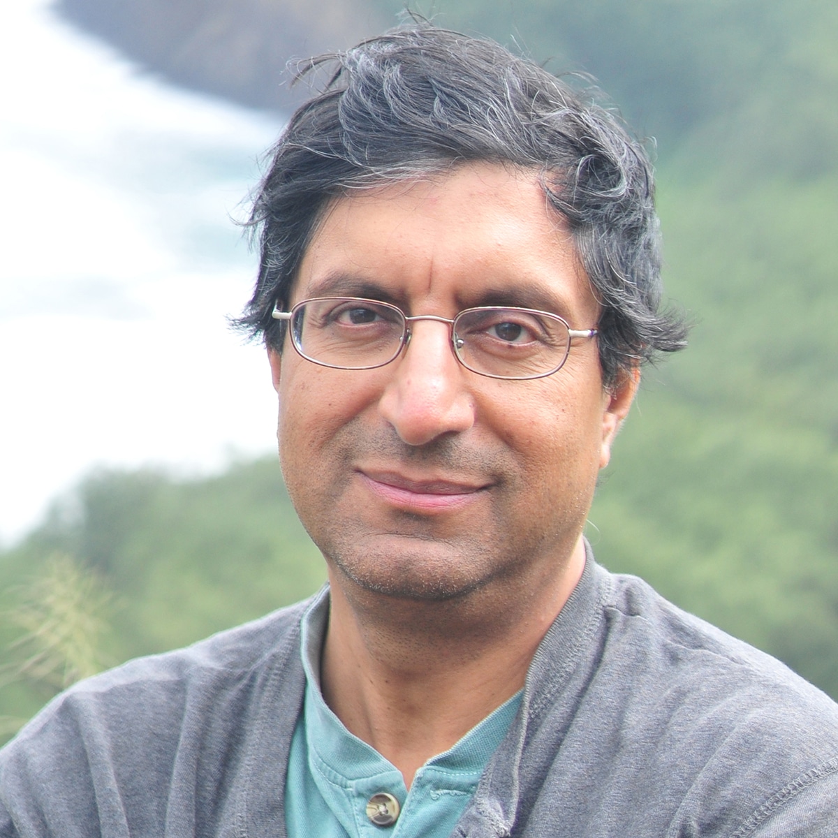 Tariq Q. Khan