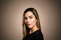 Elle Mills