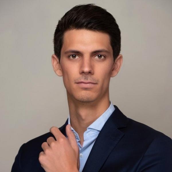 Enzo Bermond