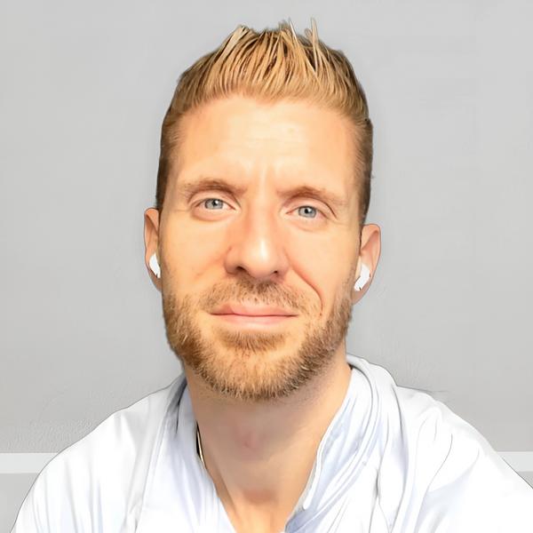 Lorenzo Thione